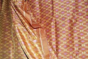 Ikat silkestof (95 × 356 cm)