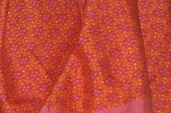 DSC_0227 Lille Rød Ikat Sarong K36