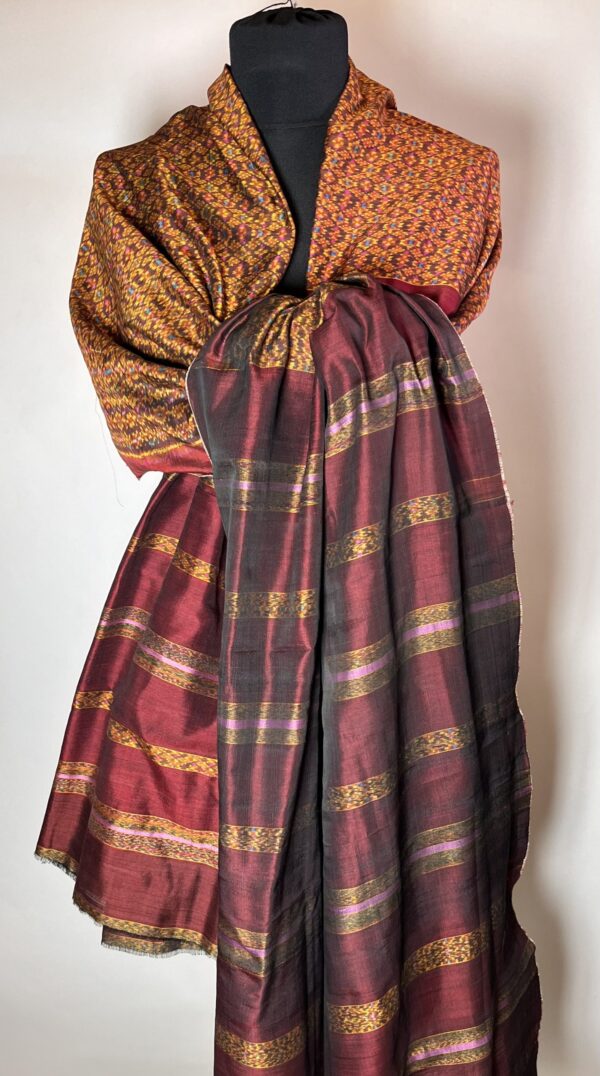 IMG_0019 SMUK IKAT SILKE SARONG. nr.4. k72.