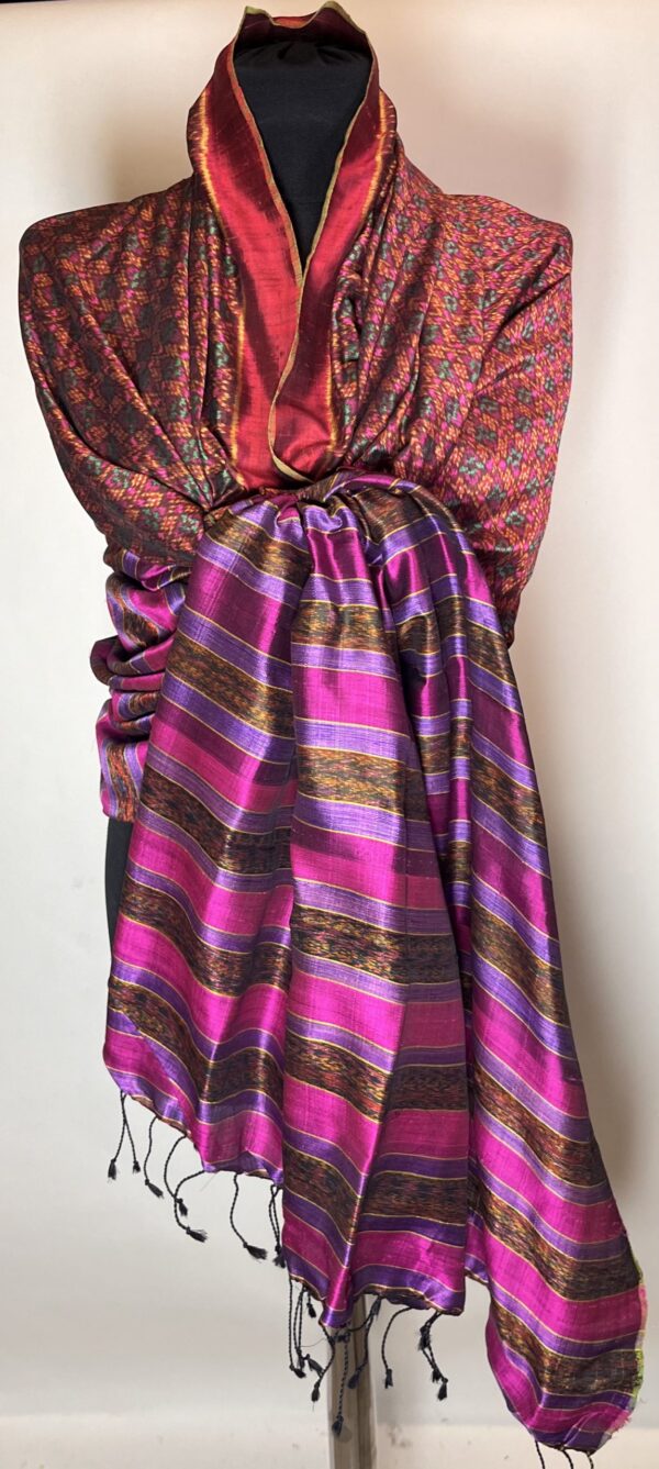 LIDT VILD IKAT SARONG nr.20   K72